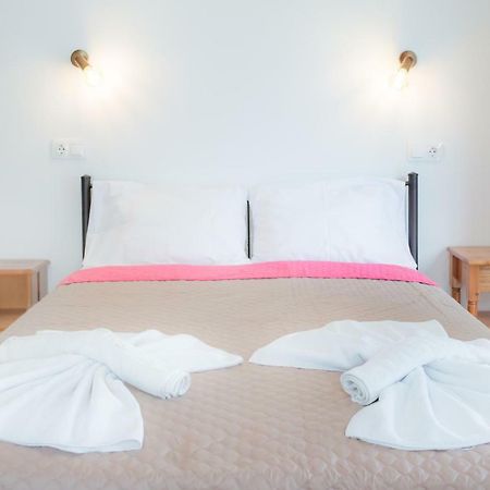 Stellar Apartments I ปลาเตเนียส ภายนอก รูปภาพ