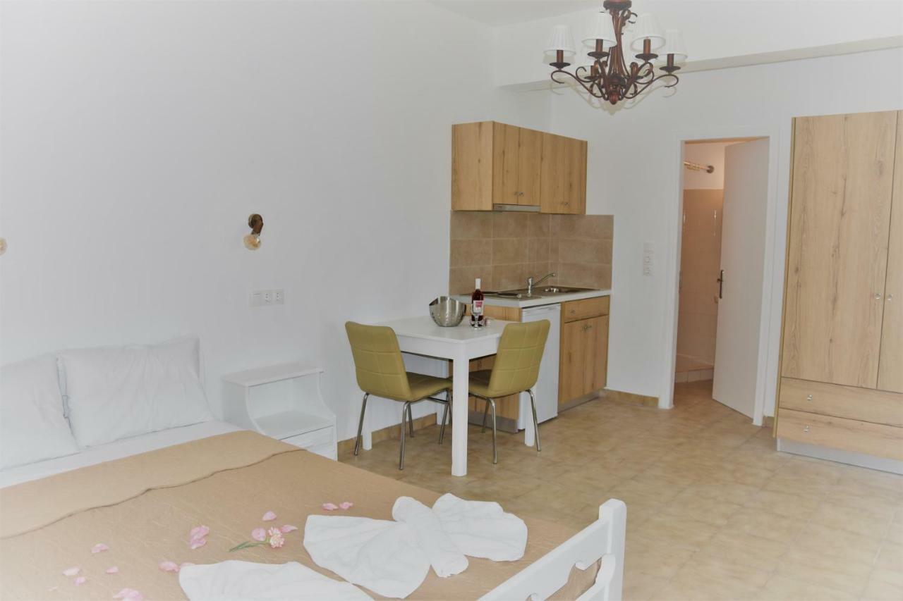 Stellar Apartments I ปลาเตเนียส ภายนอก รูปภาพ